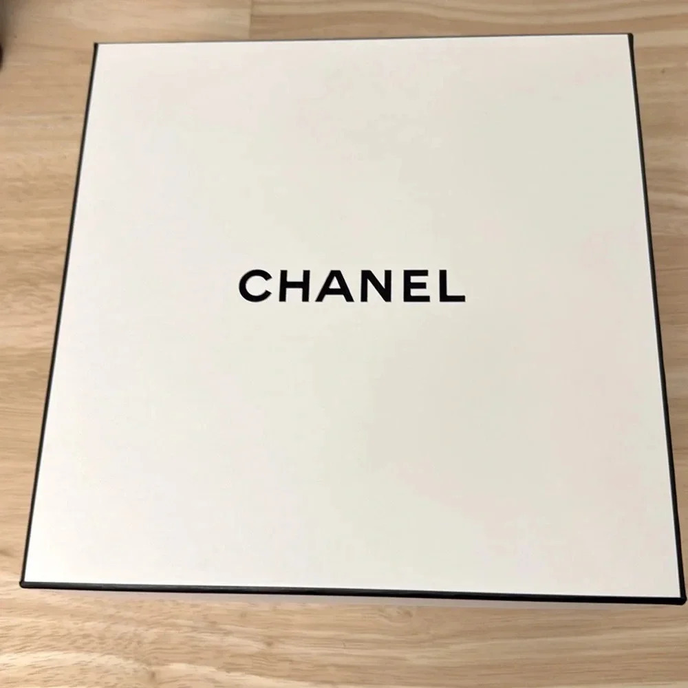 ❤️Chanel Gift Box❤️